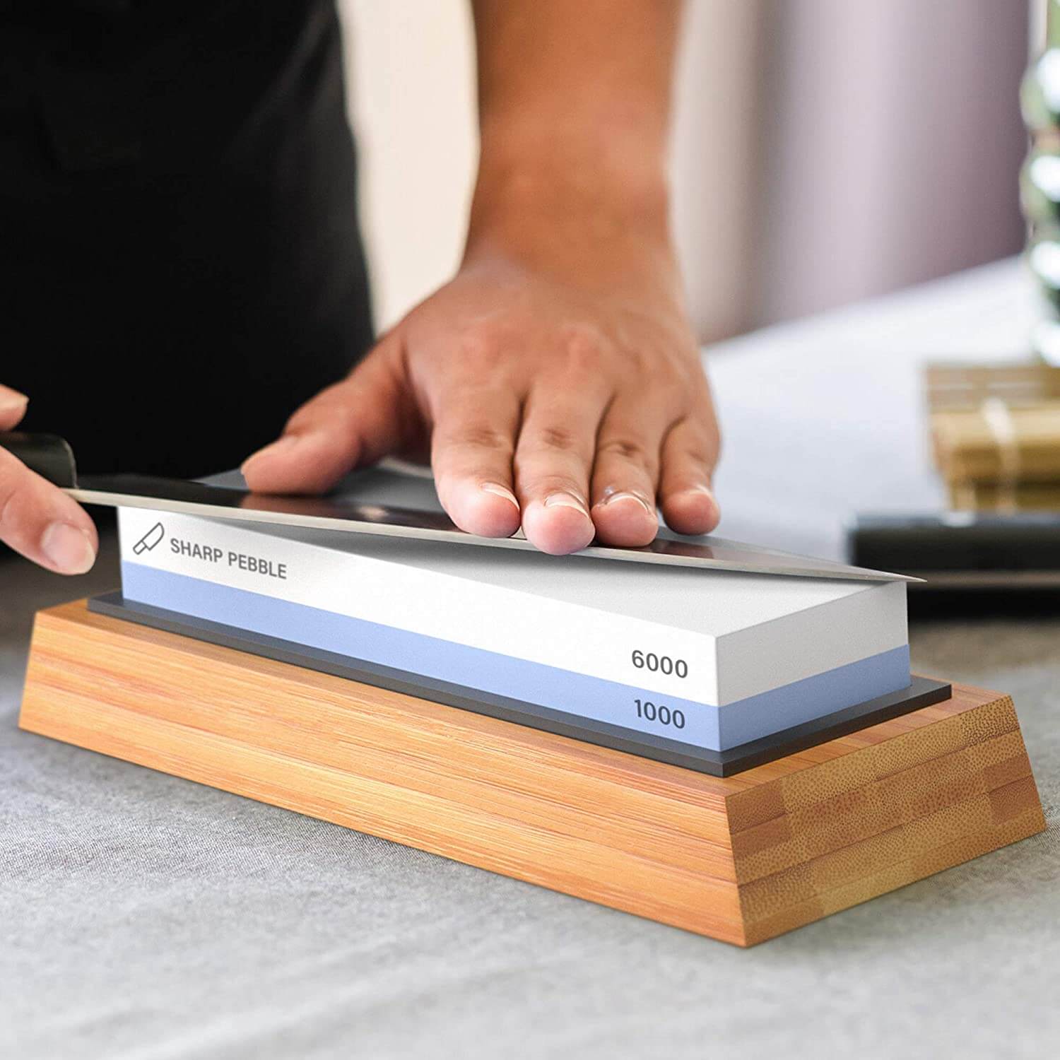 How to use a sharpening stone for kitchen and pocket knife
