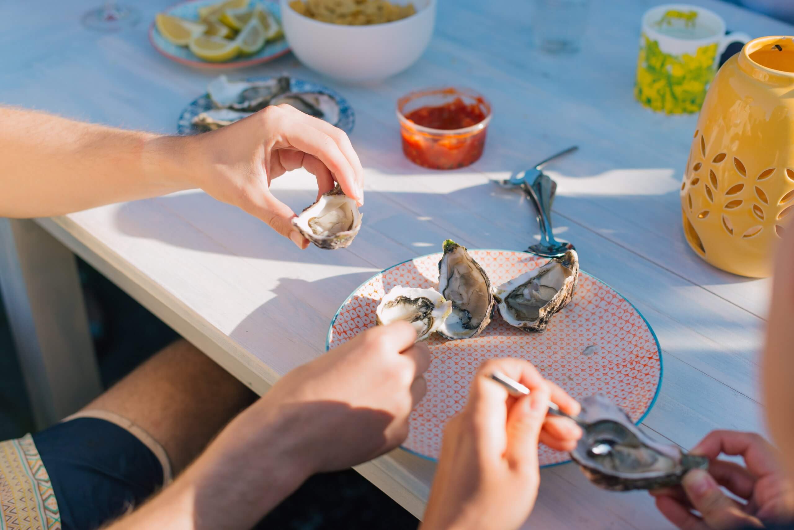 When is the best time to eat oysters?