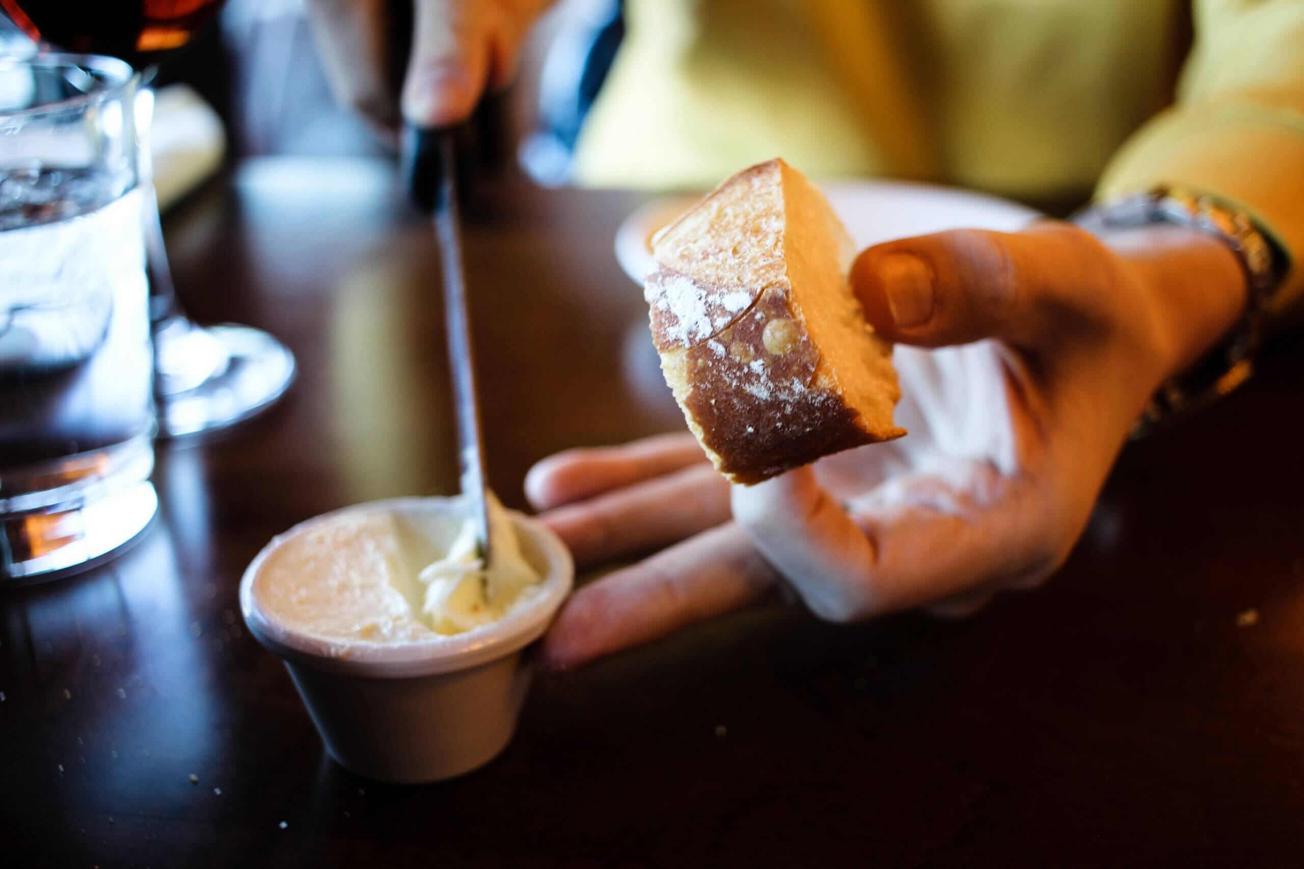 What is a butter knife?