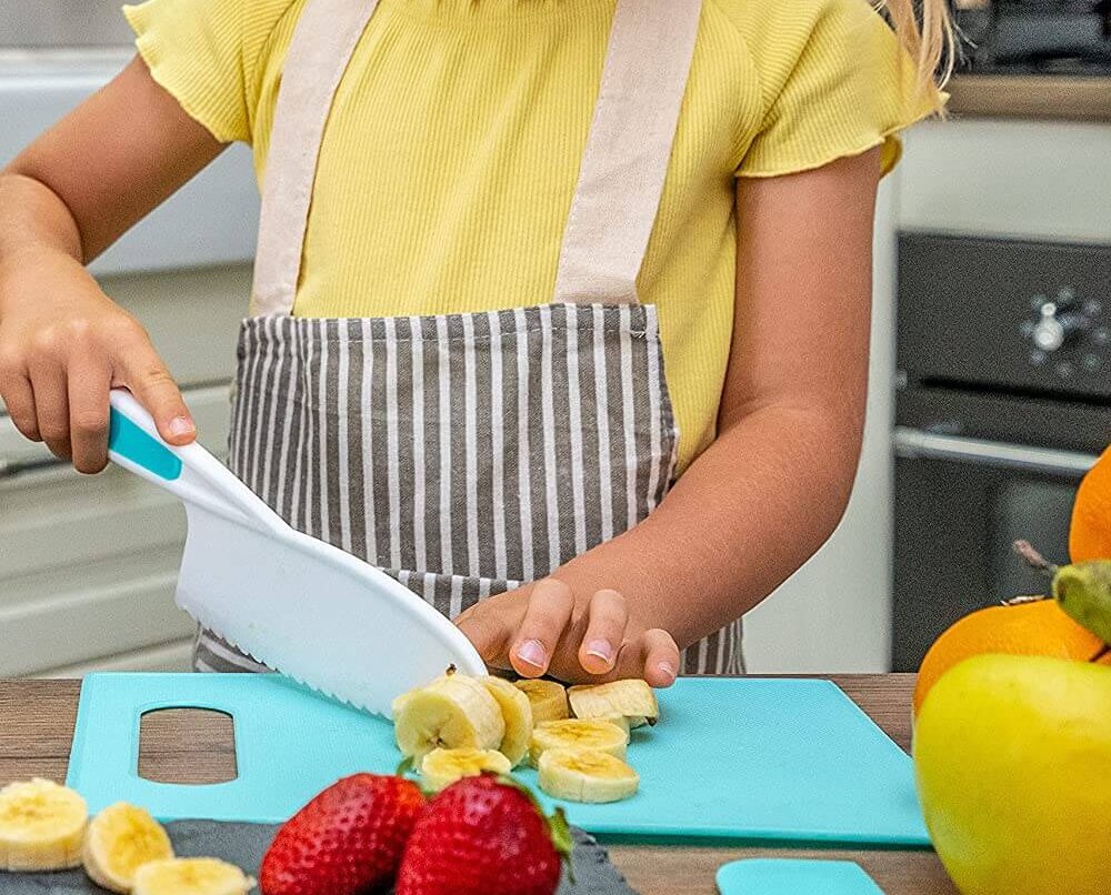 How do I use the Tovla Jr. Nylon Kitchen Baking Knife Set?